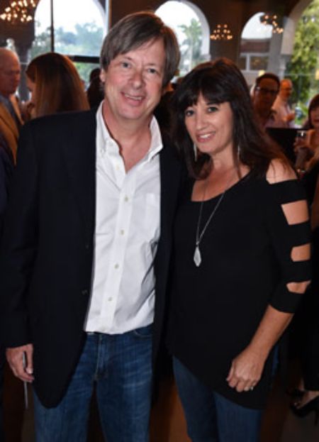 Sophie Barry's dad and mom living a healthy marriage since their weeding.